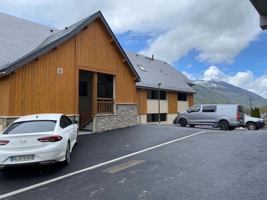 T4 Duplex Vue Montagne Apartment *